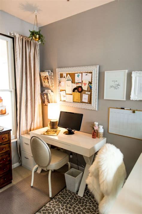 Small Bedroom Office Decorating Ideas