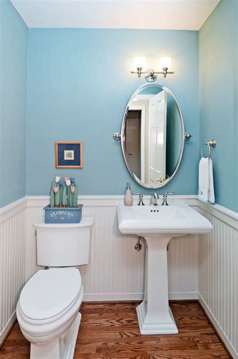 Small Guest Bathroom Makeover