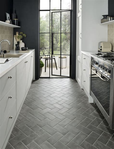 Small Kitchen Floor Tile Ideas