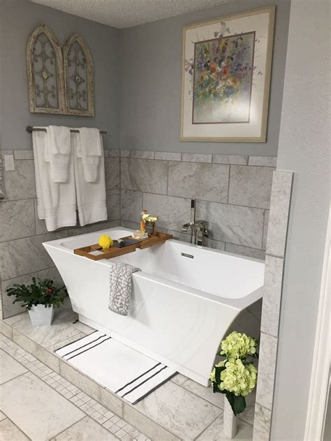 Small Master Bathroom with Tub Ideas