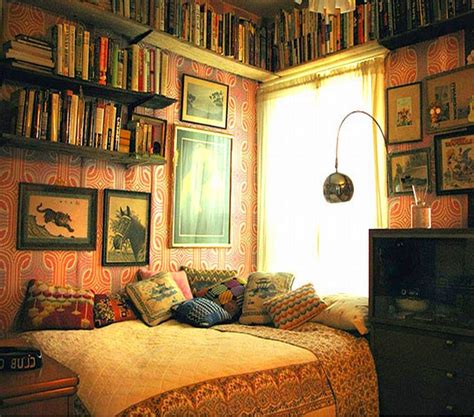 Small Vintage Bedroom