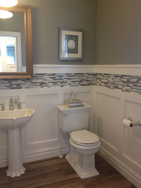 Tile Wall for Small Bathrooms