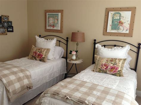 Twin Bed Guest Room