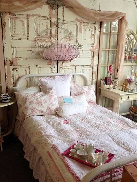 Vintage Cottage Bedrooms