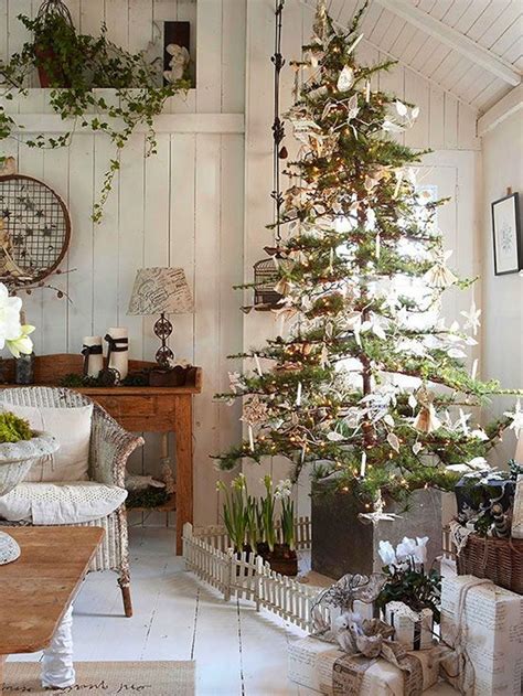 White Country Christmas Tree Decorating Ideas