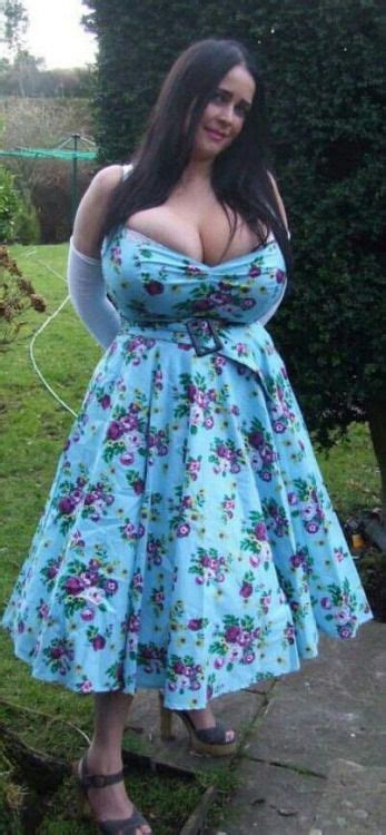 Beautiful Amateur Busty Dress
