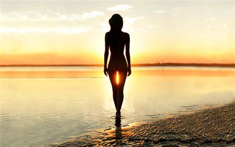 Beautiful Nude Beaches Women