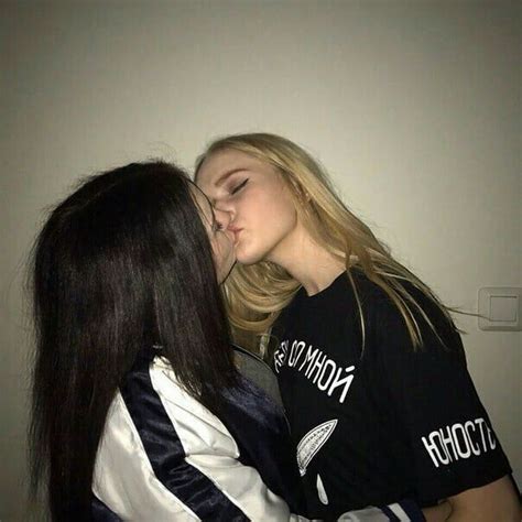 Brunette Lesbians XXX