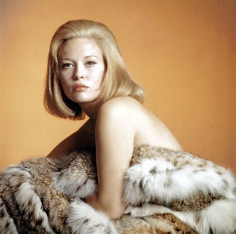 Faye Dunaway Picture Gallery