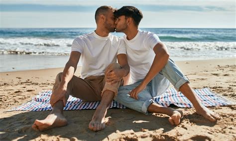Hot Naked Gay Men At The Beach