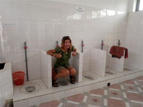 Squat Toilets Pis